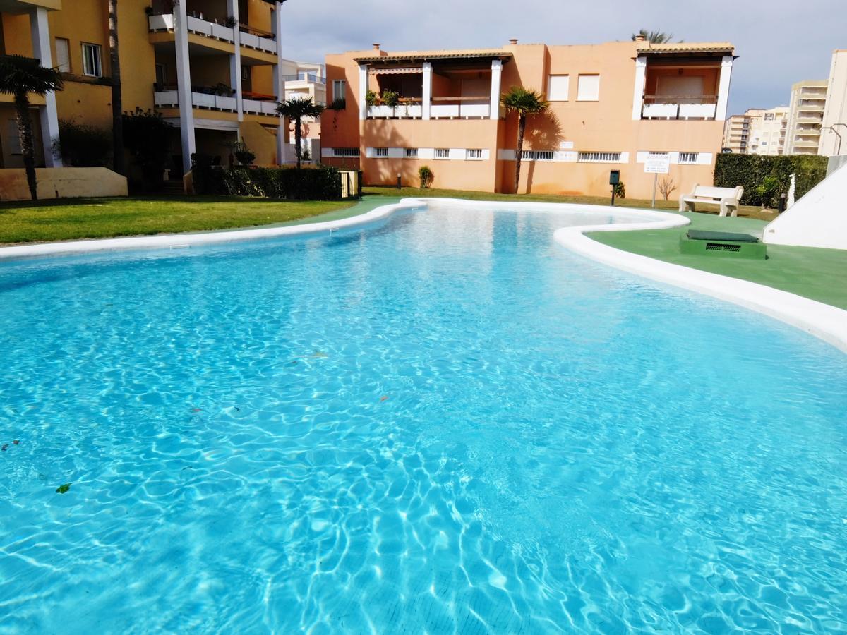 Los Juncos Apartamentos - Solo Familias أوليفا المظهر الخارجي الصورة
